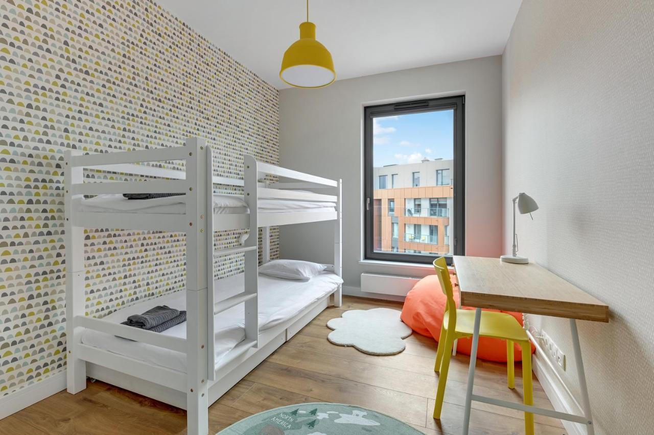 Premium Family & Business Old Town Riverside Apartment With Parking 格但斯克 外观 照片